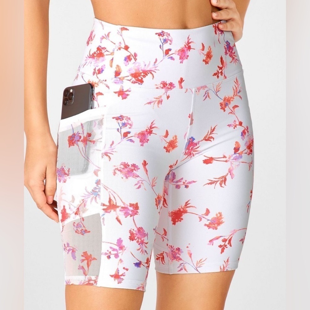 Fabletics On The Go Powerhold high waisted shorts, no size, fits like a small